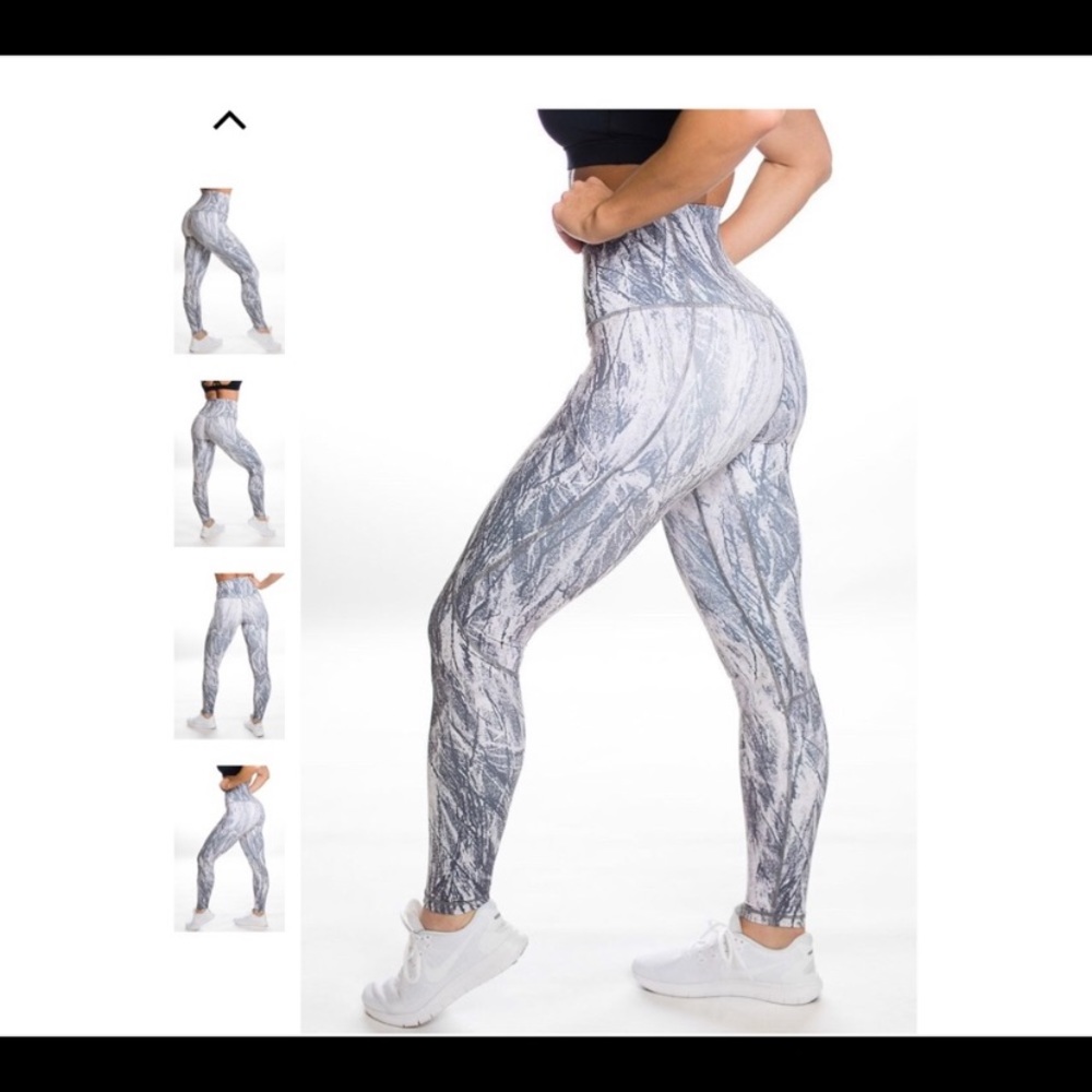 P’Tula full length high rise leggings.